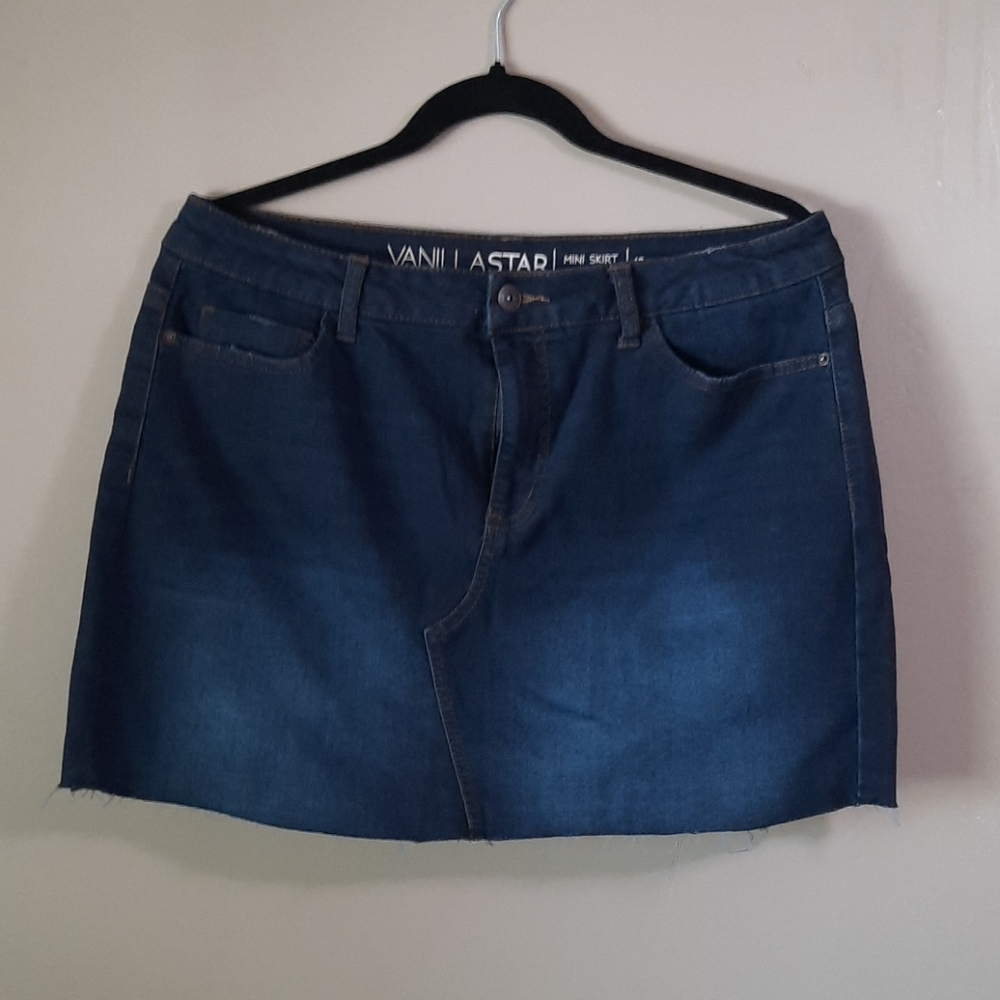 Vanilla Star Mini Skirt